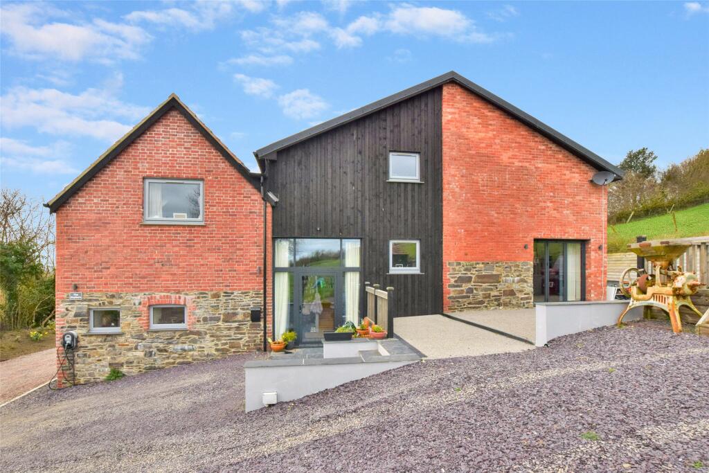 5 bedroom semidetached house for sale in Swimbridge, Barnstaple, Devon