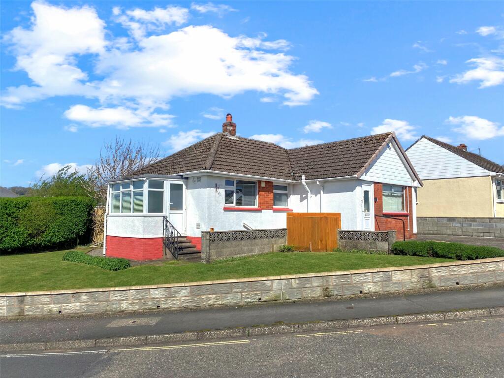 3 bedroom bungalow for sale in Chanters Hill, Barnstaple, Devon, EX32