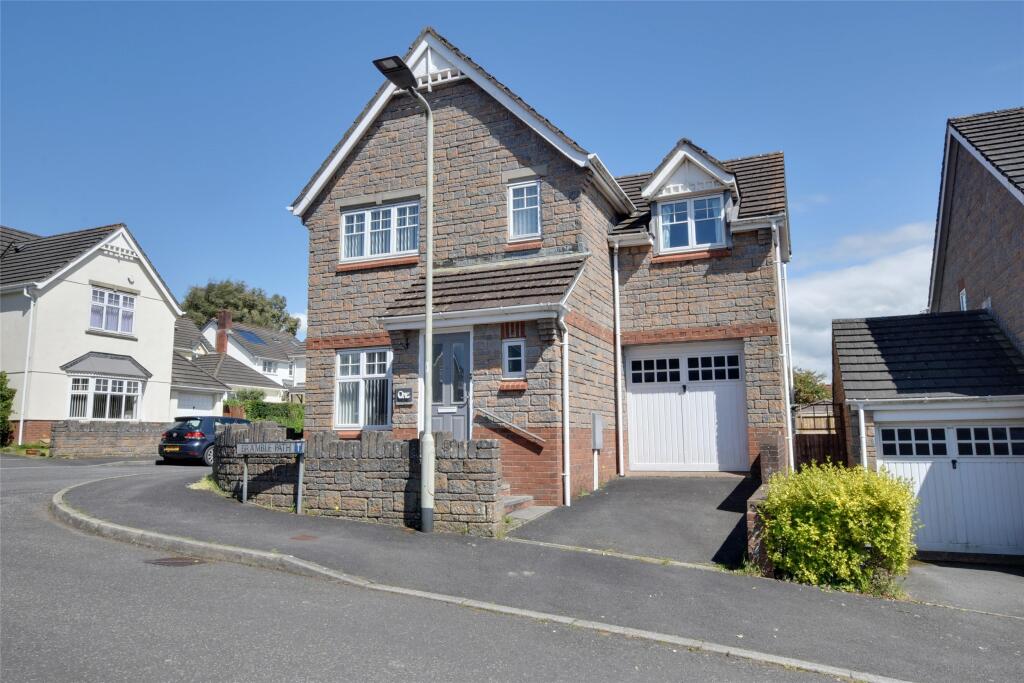 3 bedroom detached house for sale in Bramble Path, Landkey, Barnstaple
