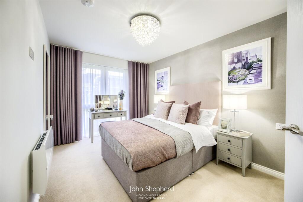 Additional property image - Stratford Road, Shirley, Solihull, West Midlands, B90