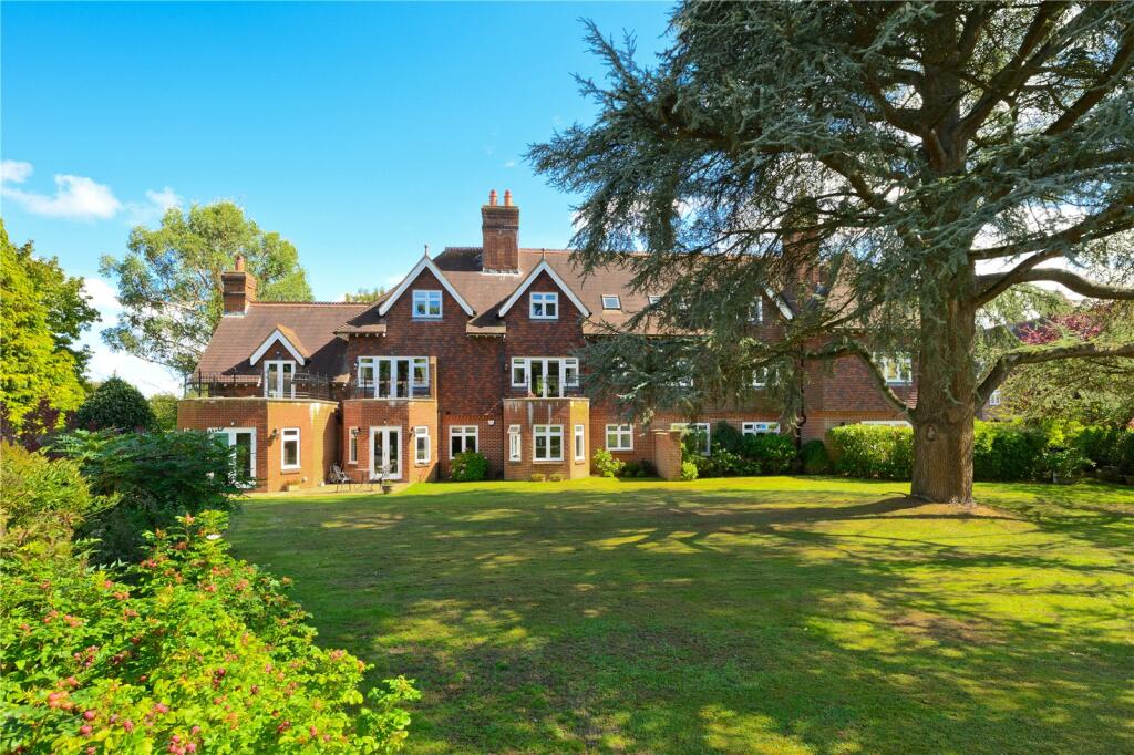 Main image of property: Eyhurst Park, Outwood Lane, Kingswood, Tadworth, KT20