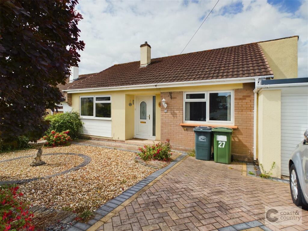 2 bedroom semidetached bungalow for sale in Blindwell Avenue