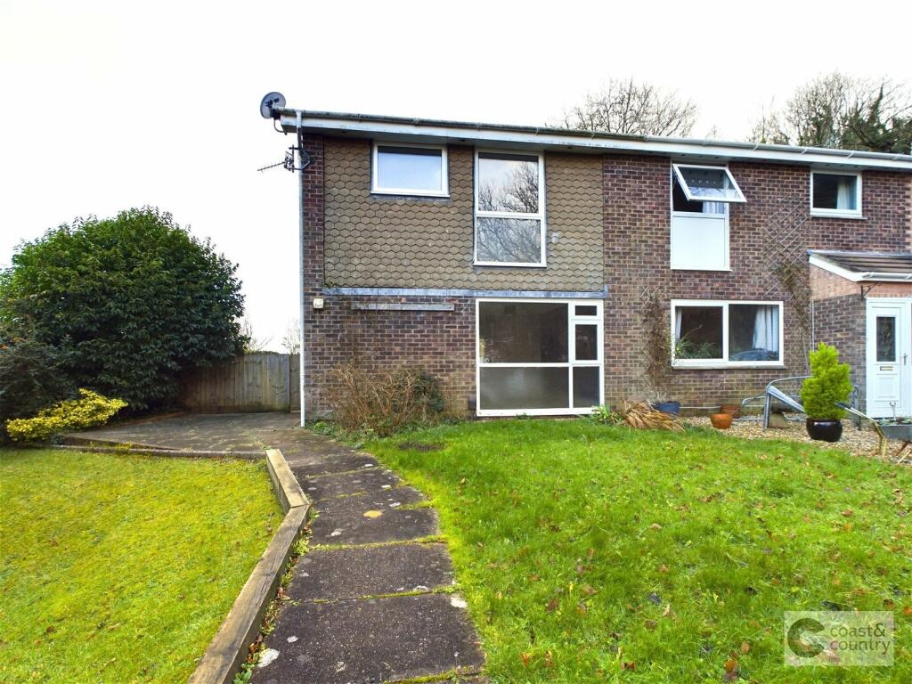 4 bedroom semidetached house for sale in Higher Budleigh Meadow