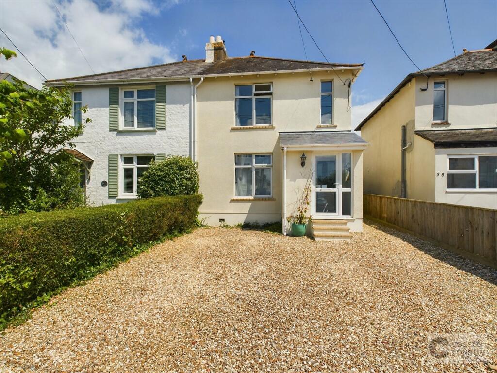 4 bedroom semidetached house for sale in Ley Lane, Kingsteignton, TQ12