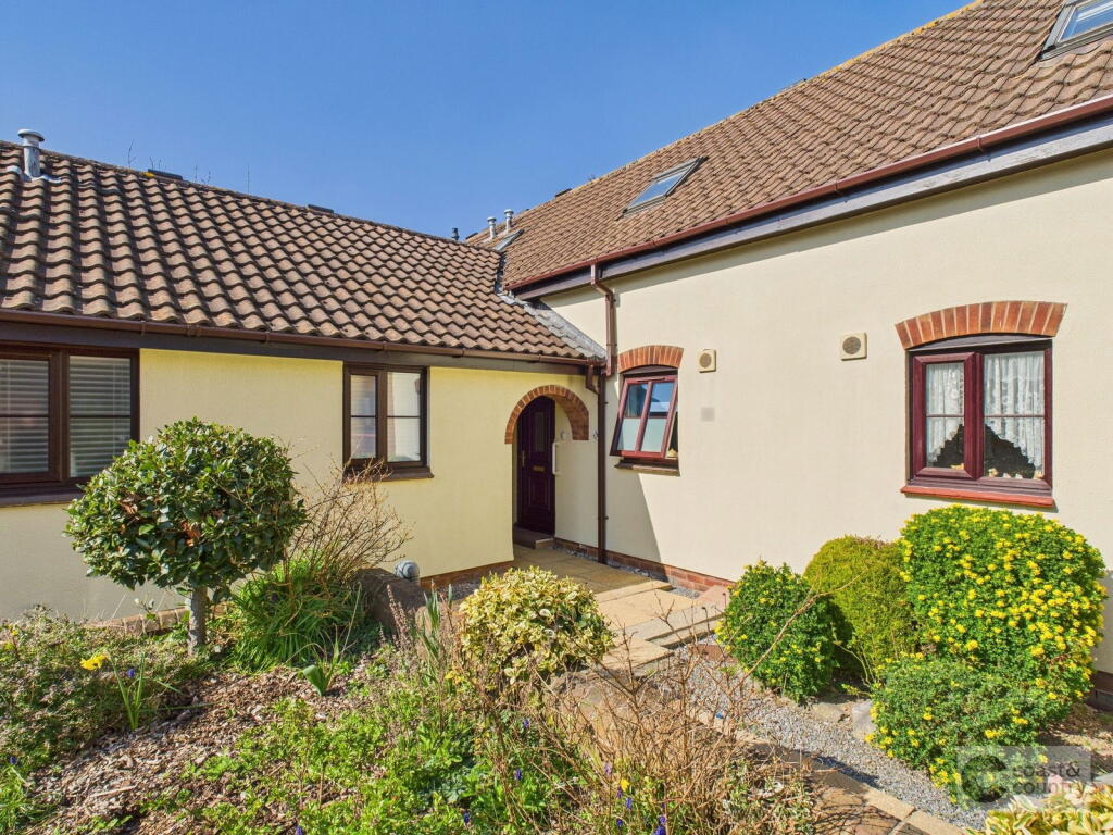 Main image of property: Longford Lane, Kingsteignton