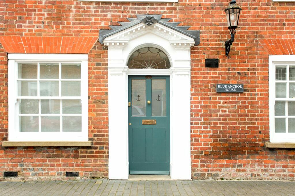 Additional property image - Fishpool Street, St. Albans, Hertfordshire, AL3
