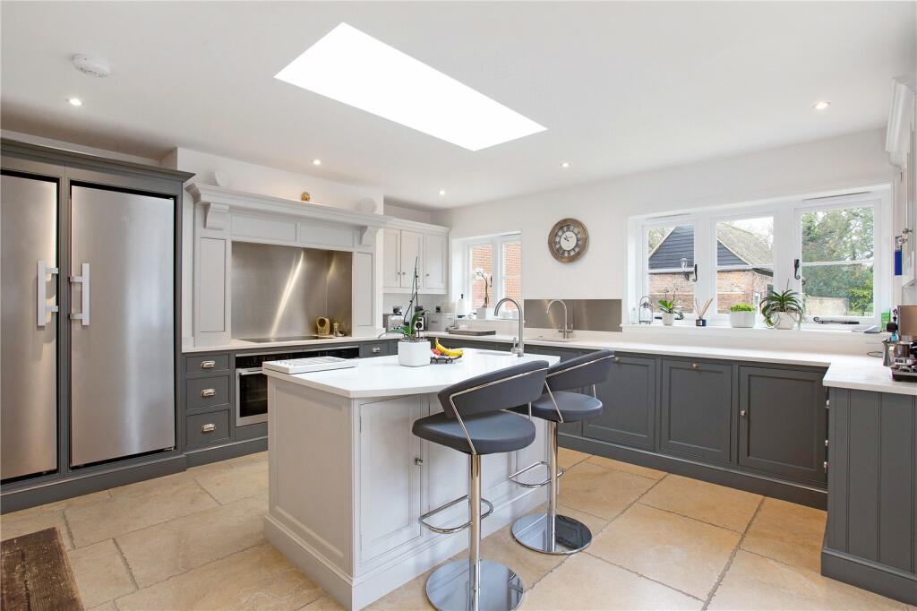 Additional property image - Fishpool Street, St. Albans, Hertfordshire, AL3