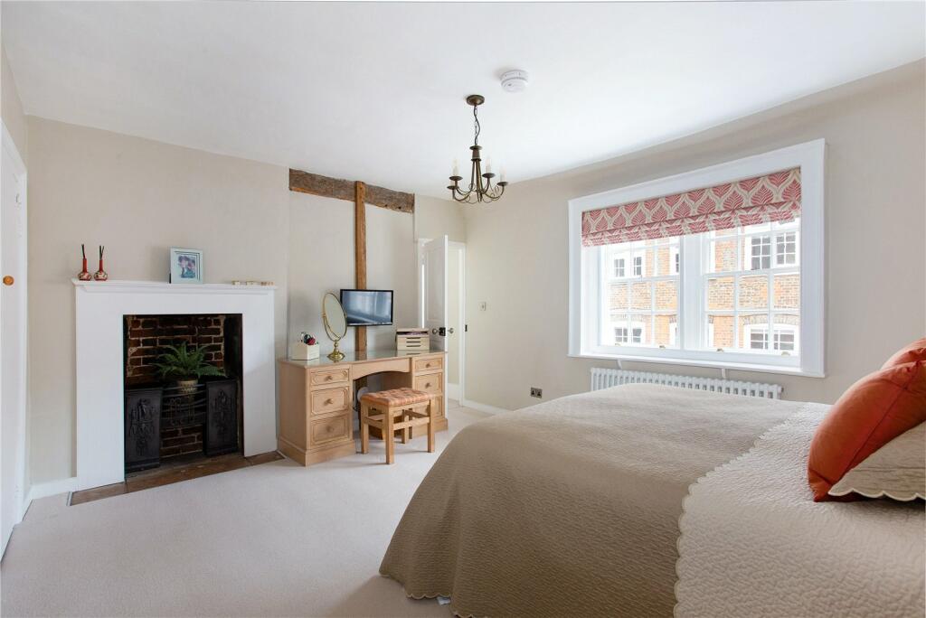 Additional property image - Fishpool Street, St. Albans, Hertfordshire, AL3