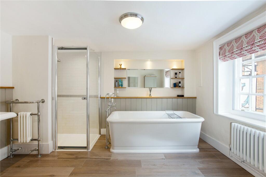 Additional property image - Fishpool Street, St. Albans, Hertfordshire, AL3