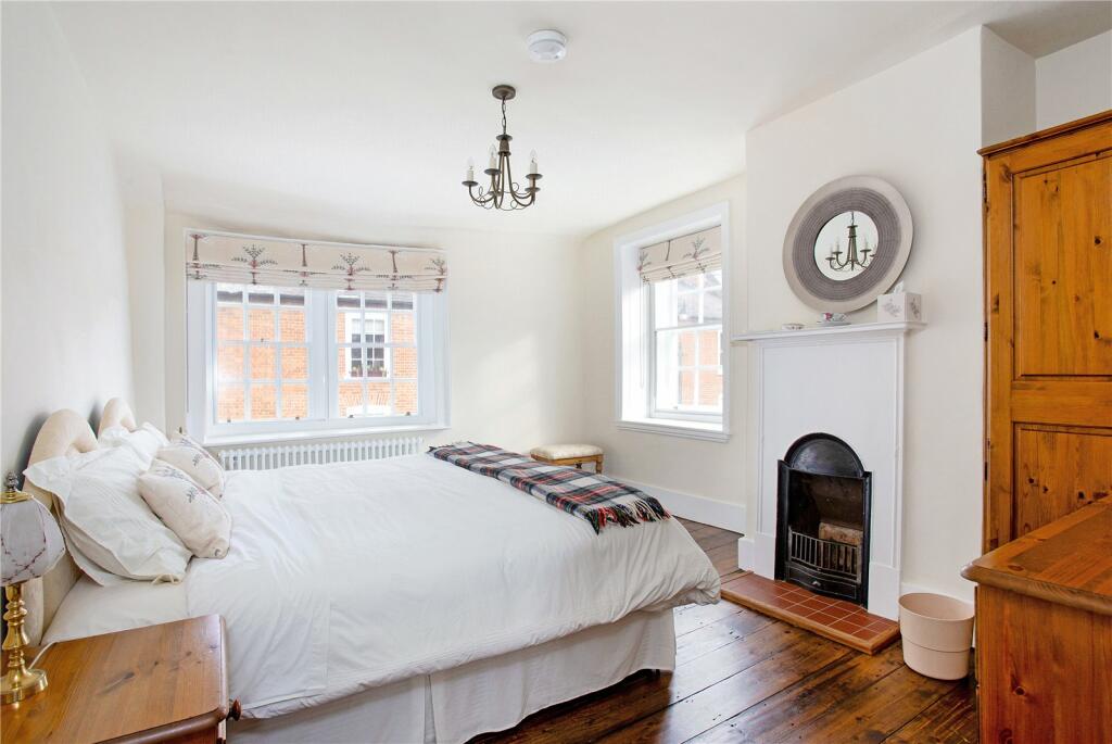 Additional property image - Fishpool Street, St. Albans, Hertfordshire, AL3