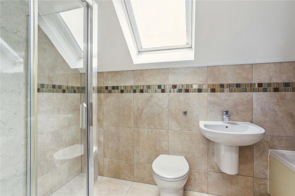 Additional property image - Caddington Common, Markyate, St. Albans, Hertfordshire, AL3