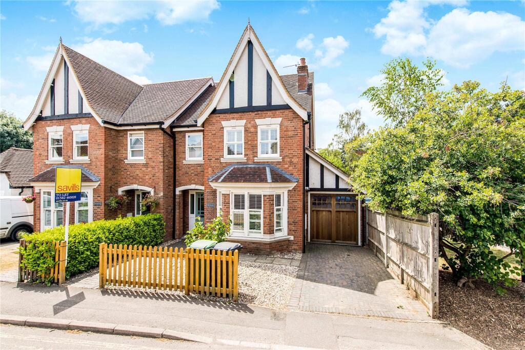 Main image of property: Breadcroft Lane, Harpenden, Hertfordshire, AL5