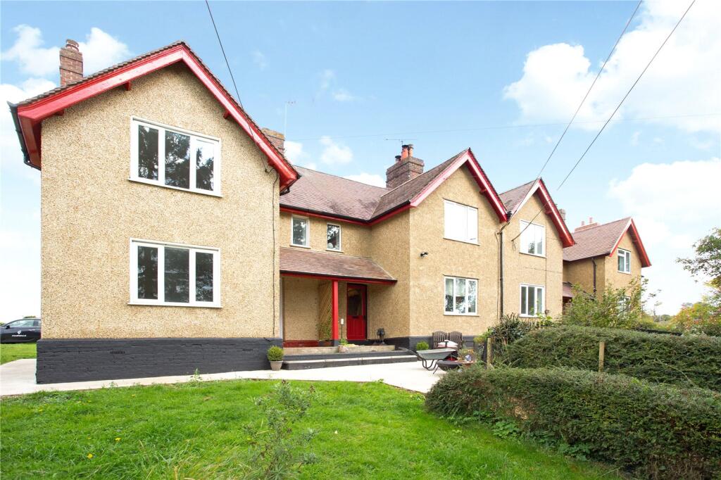 Main image of property: Hoo Farm Cottages, Codicote Road, Whitwell, Hitchin, SG4