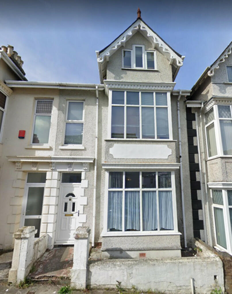 5 bedroom terraced house for sale in Allendale Road, North Hill. 5 bed