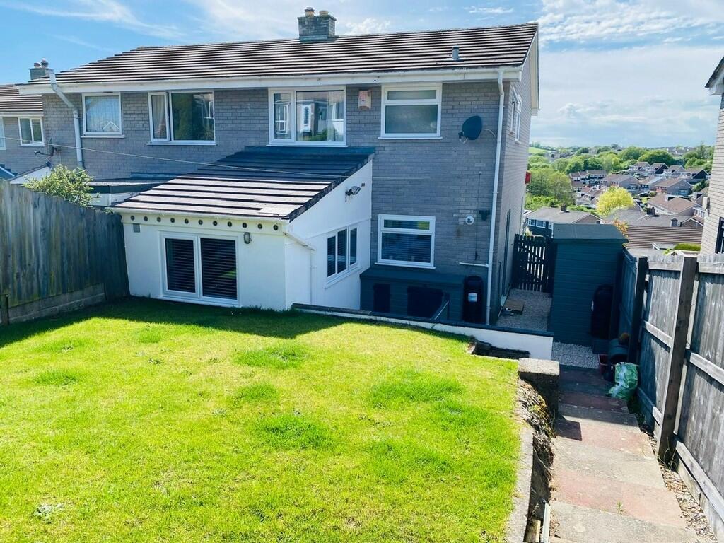 3 bedroom semidetached house for sale in Elliott Close, Saltash