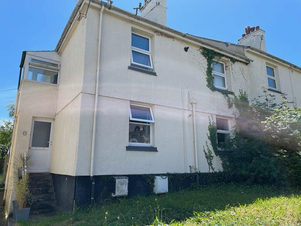 2 bedroom ground floor flat for sale in Moorland View, Saltash