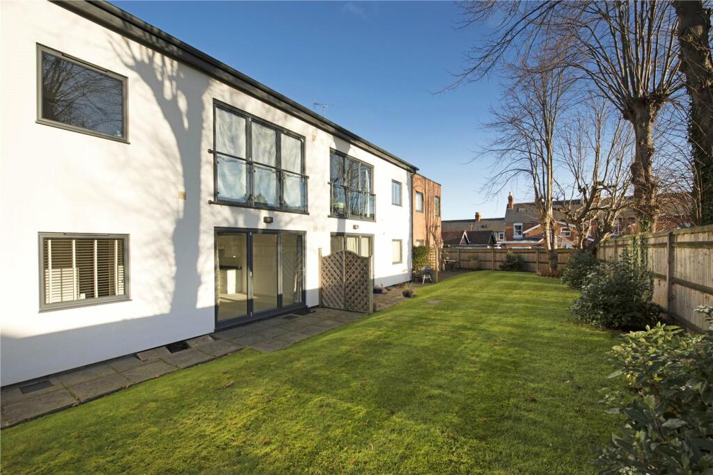 2 bedroom duplex for rent in Lime Court, HenleyonThames, Oxfordshire, RG9