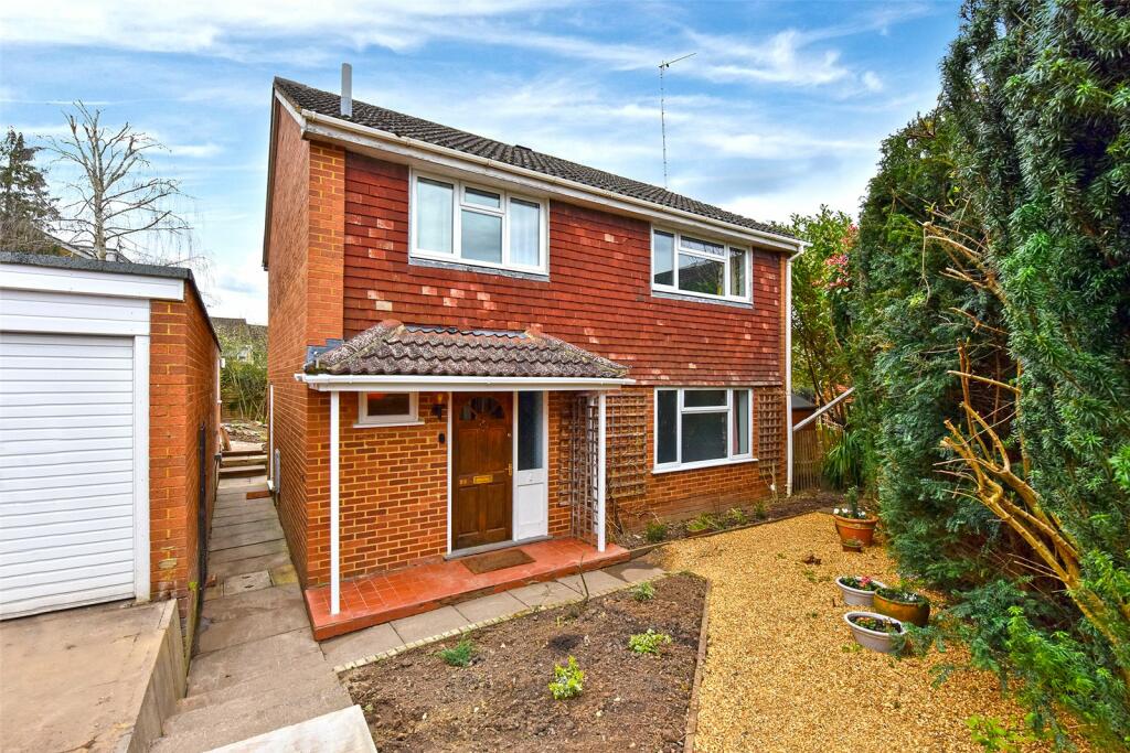 4 bedroom detached house for rent in Deanfield Road, HenleyonThames