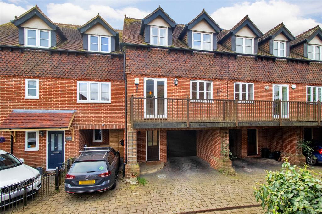 Main image of property: London Road, Westerham, Kent, TN16