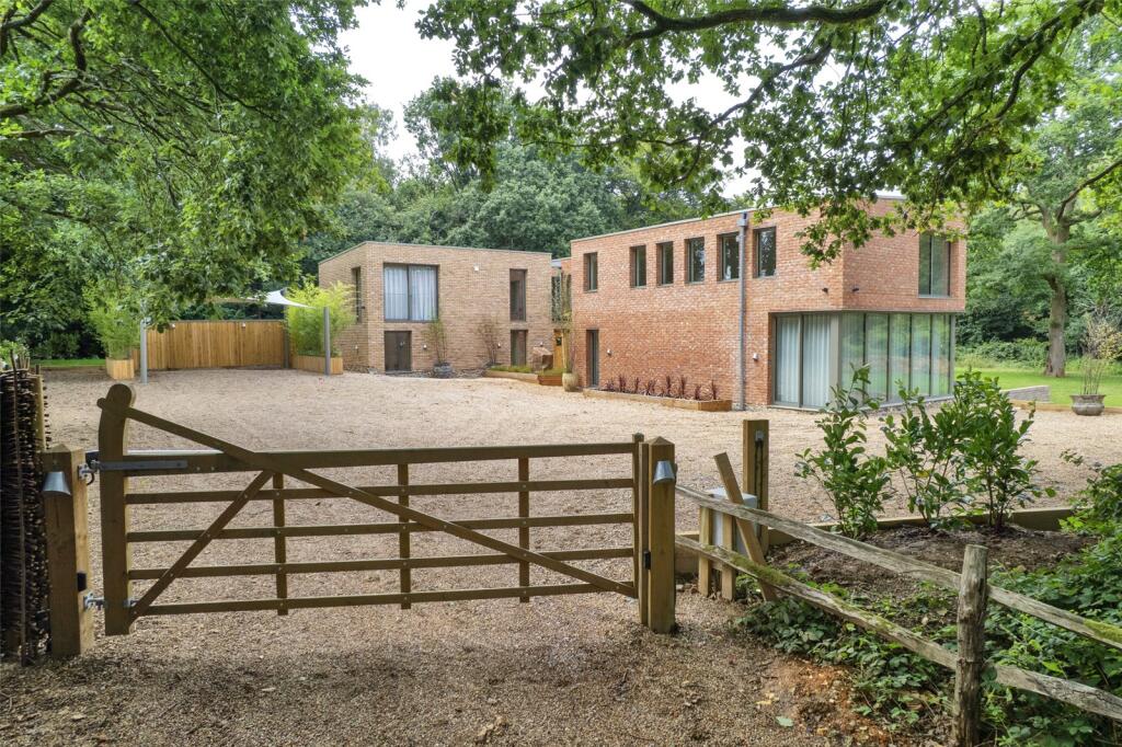 Main image of property: Main Road, Knockholt, Sevenoaks, Kent, TN14