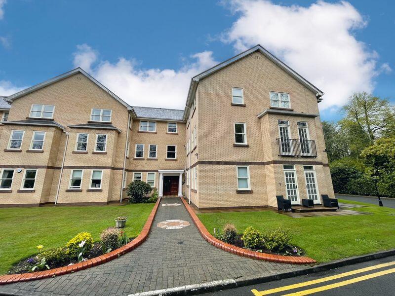 2 bedroom apartment for sale in St. Margarets Road, Bowdon, WA14