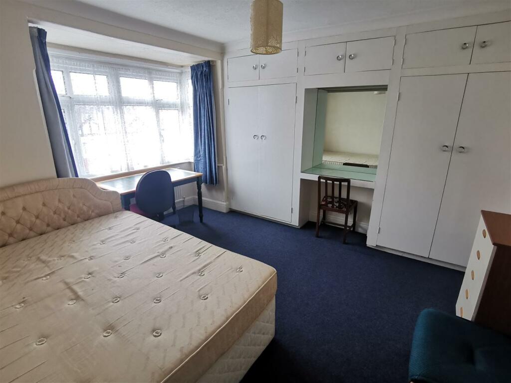 Additional property image - Stanmer Villas, Brighton