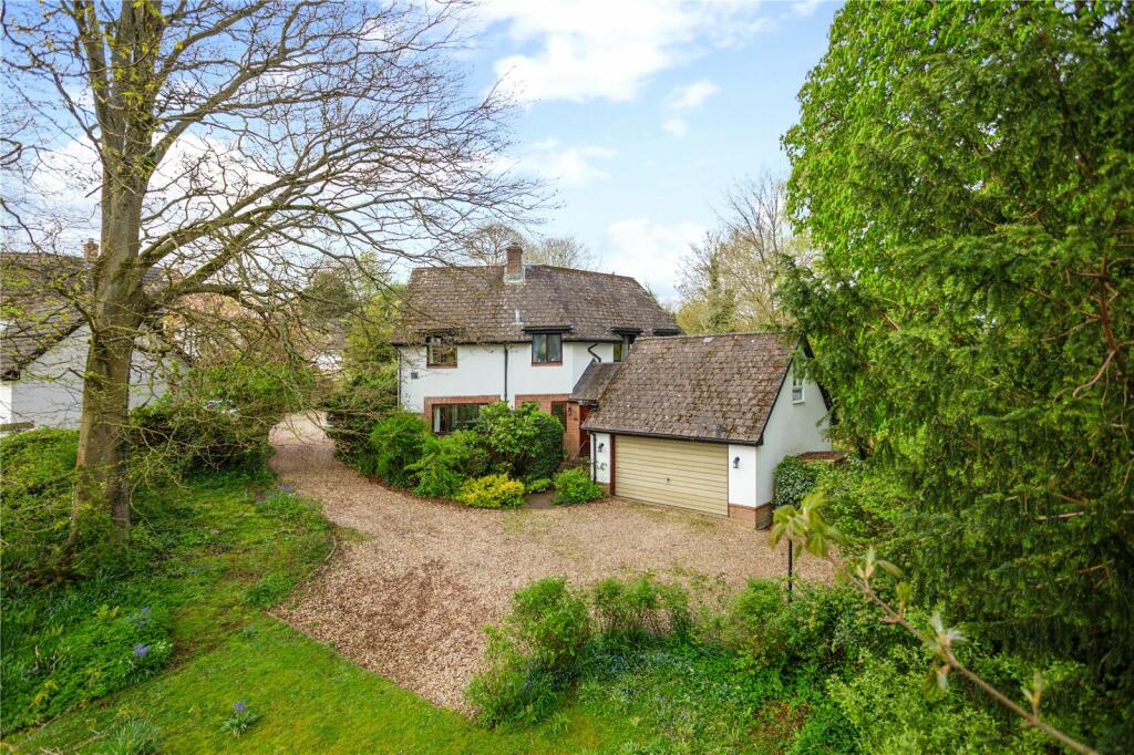 3 bedroom detached house for sale in Romsey Road, Kings Somborne