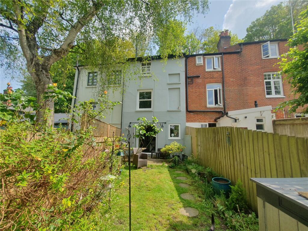 3 bedroom terraced house for sale in Clifton Road, Winchester, Hampshire, SO22