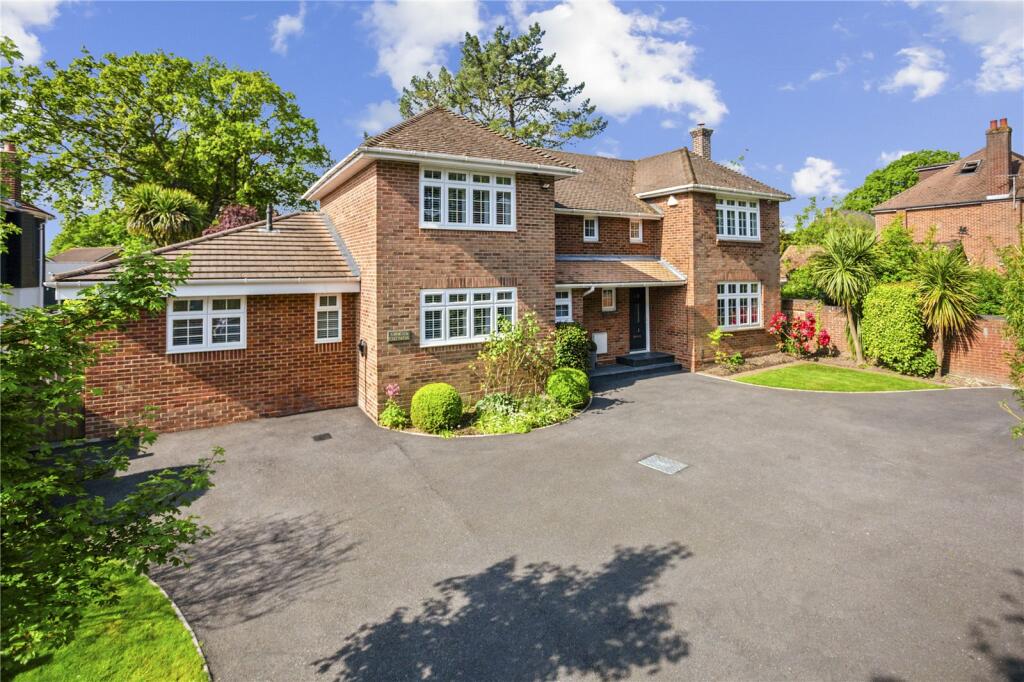 5 bedroom detached house for sale in Providence Hill, Bursledon, Southampton, Hampshire, SO31