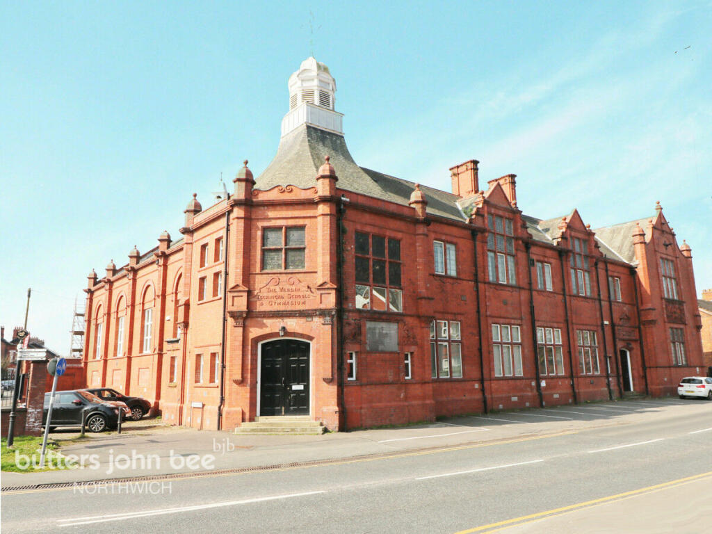 2 bedroom apartment for sale in London Road, Northwich, CW9