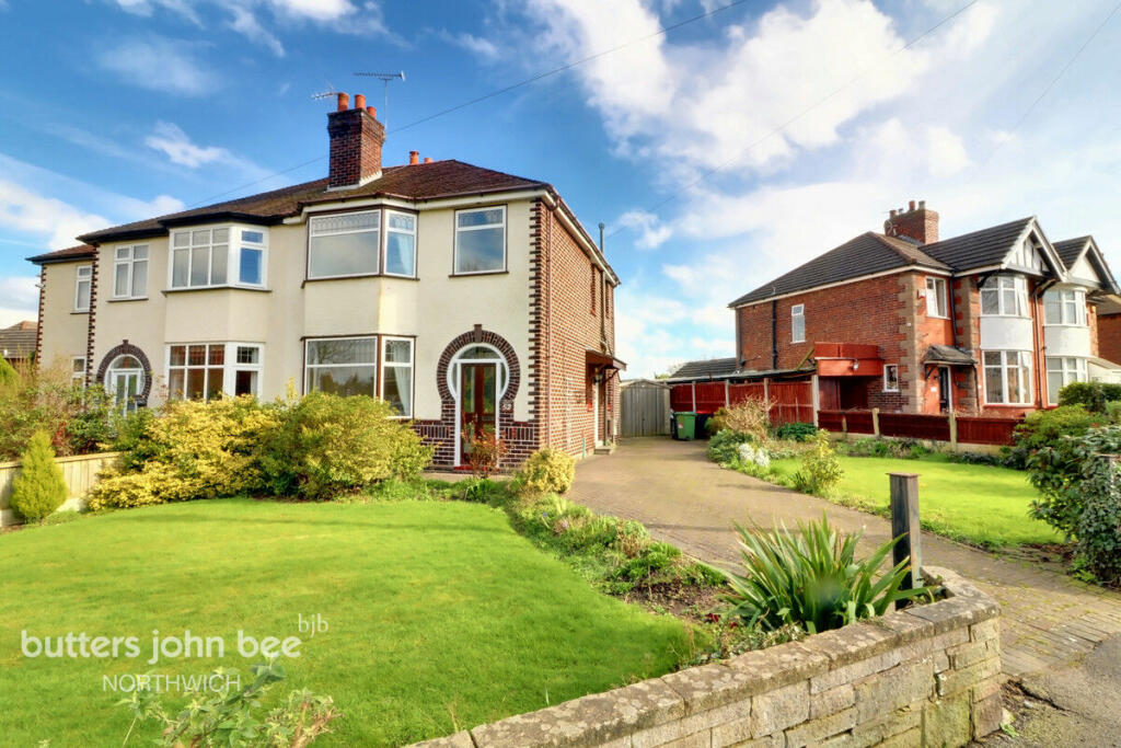 3 bedroom semidetached house for sale in Moss Road, Northwich, CW8