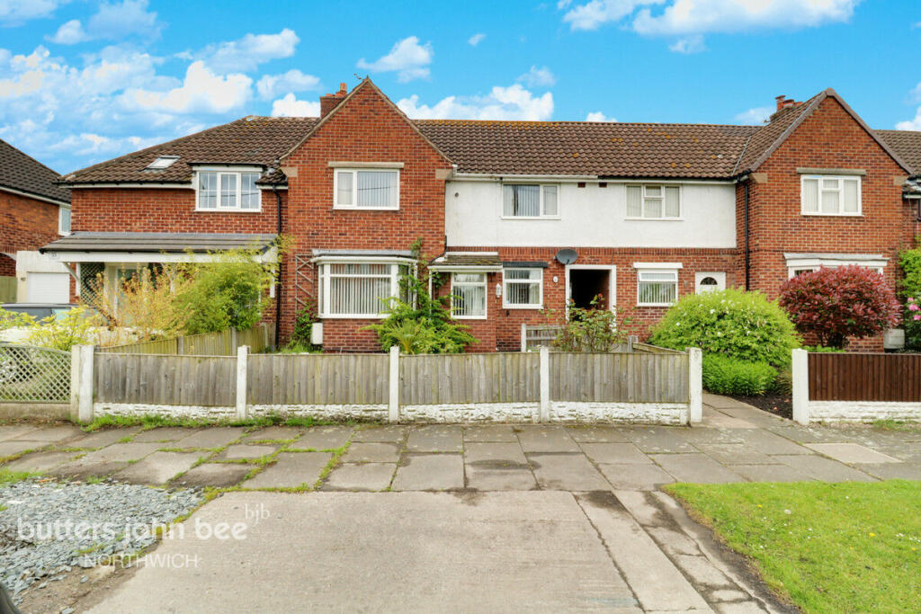 3 bedroom terraced house for sale in Pickmere Lane, Northwich, CW9