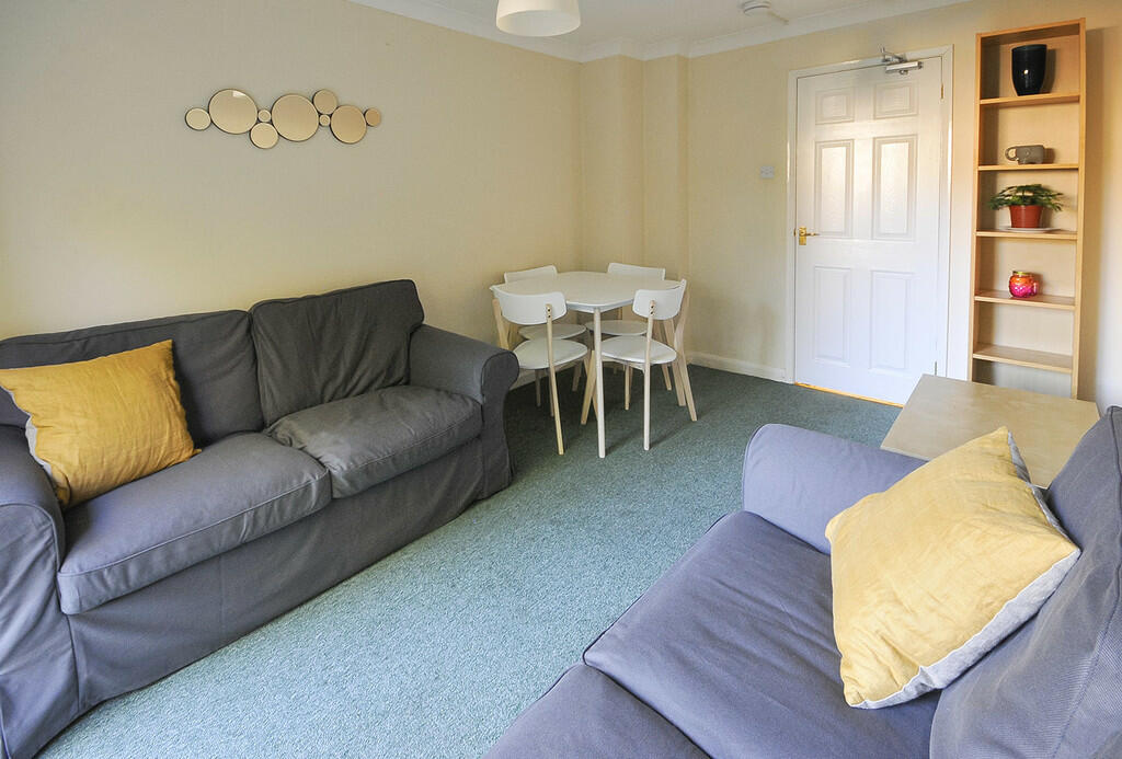 Additional property image - Enniskillen Road, Cambridge