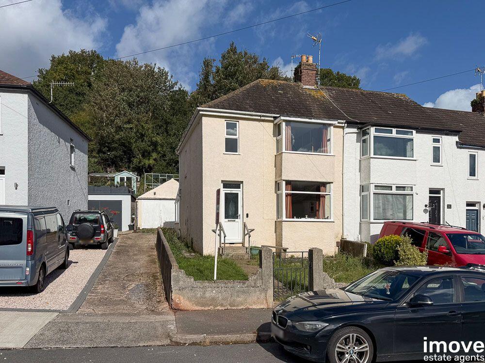 3 bedroom end of terrace house