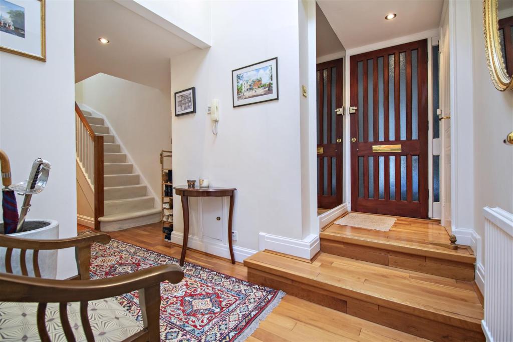 3 Bedroom Houses North London Houses In London Mitula Property