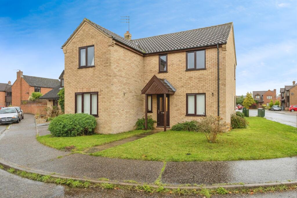 Main image of property: Manor Chase, Taverham, Norwich