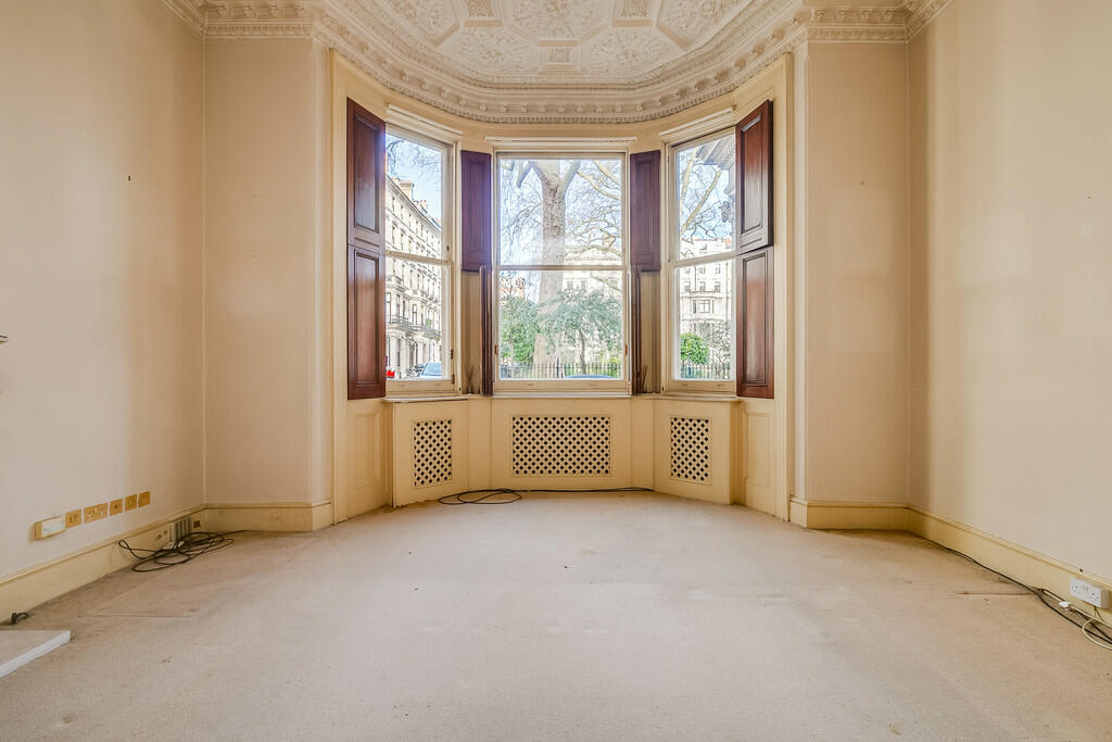 1 bedroom apartment for sale in Ennismore Gardens, Knightsbridge SW7