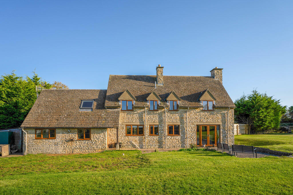 Additional property image - Salters Barn Farm, Fulready, Ettington, Stratford-Upon-Avon, Warwickshire, CV37 7PE