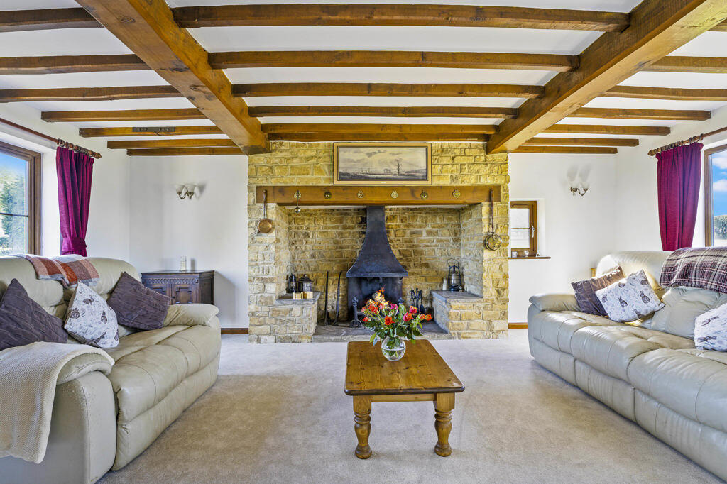 Additional property image - Salters Barn Farm, Fulready, Ettington, Stratford-Upon-Avon, Warwickshire, CV37 7PE