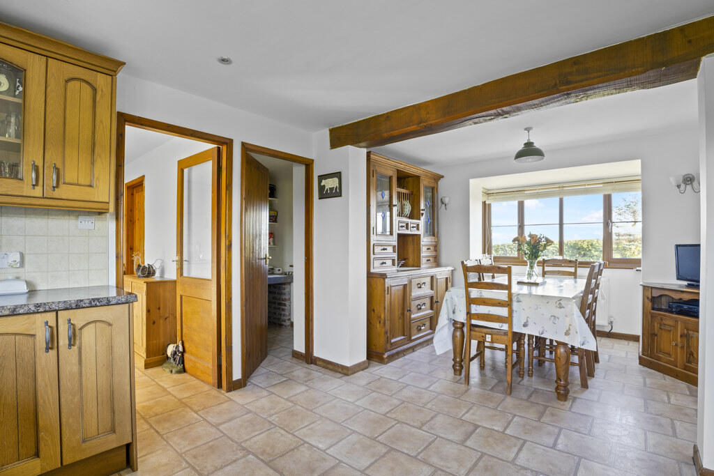 Additional property image - Salters Barn Farm, Fulready, Ettington, Stratford-Upon-Avon, Warwickshire, CV37 7PE