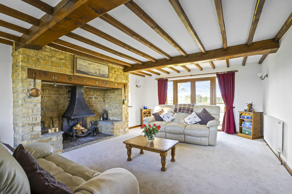 Additional property image - Salters Barn Farm, Fulready, Ettington, Stratford-Upon-Avon, Warwickshire, CV37 7PE