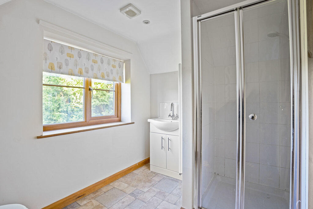 Additional property image - Salters Barn Farm, Fulready, Ettington, Stratford-Upon-Avon, Warwickshire, CV37 7PE