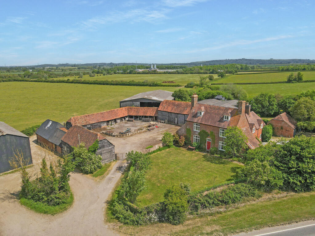 Main image of property: New House Farm & Binwell Lane Farm, Westcott, Aylesbury, HP18 0QD