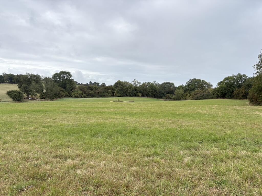 Main image of property: Lot 5- Land At Byfield, Daventry, Northamptonshire, NN11 6XU