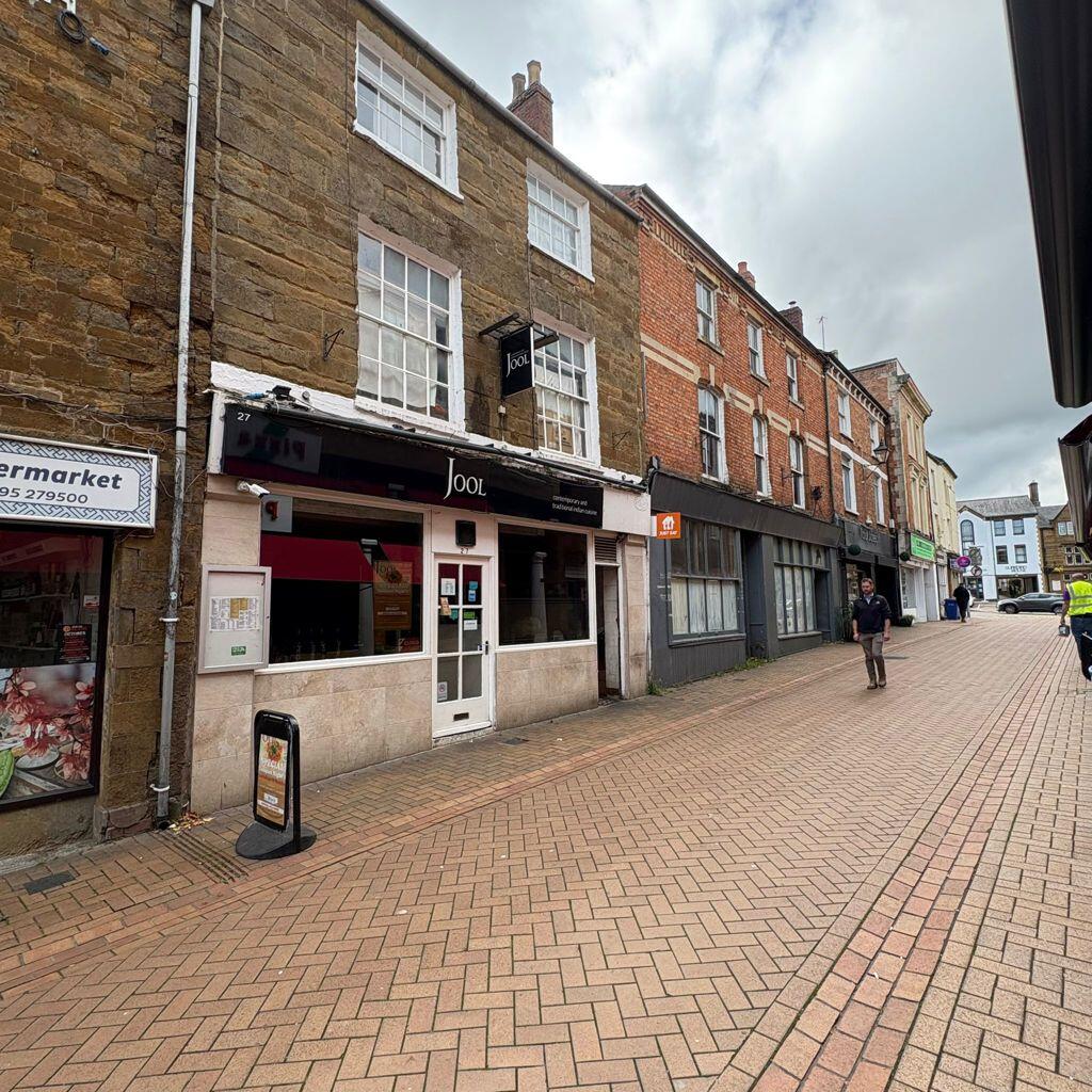 Main image of property: 27, 28 & 28a Parsons Street, Banbury, Oxfordshire, OX16 5LY