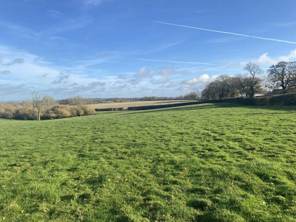 Main image of property: Pastureland Off The Ridgeway, Barby, CV23 8UH