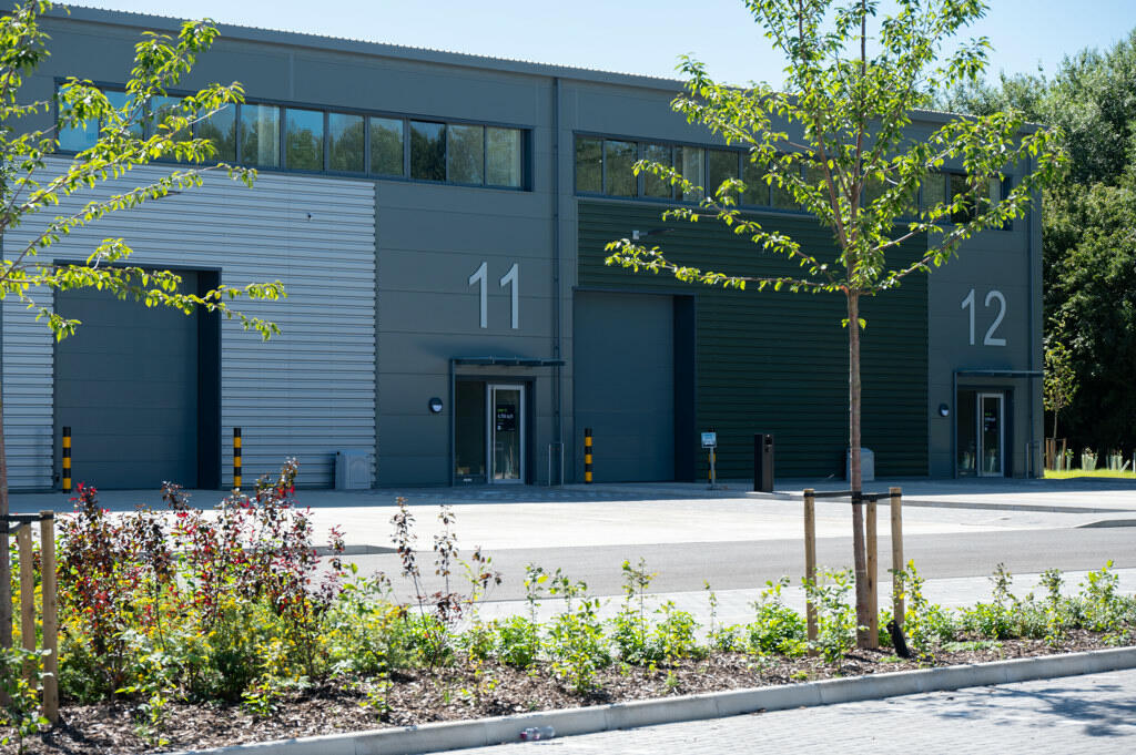 Warehouse to lease in Unit 12, Vantage 41, Aston Clinton, Aylesbury