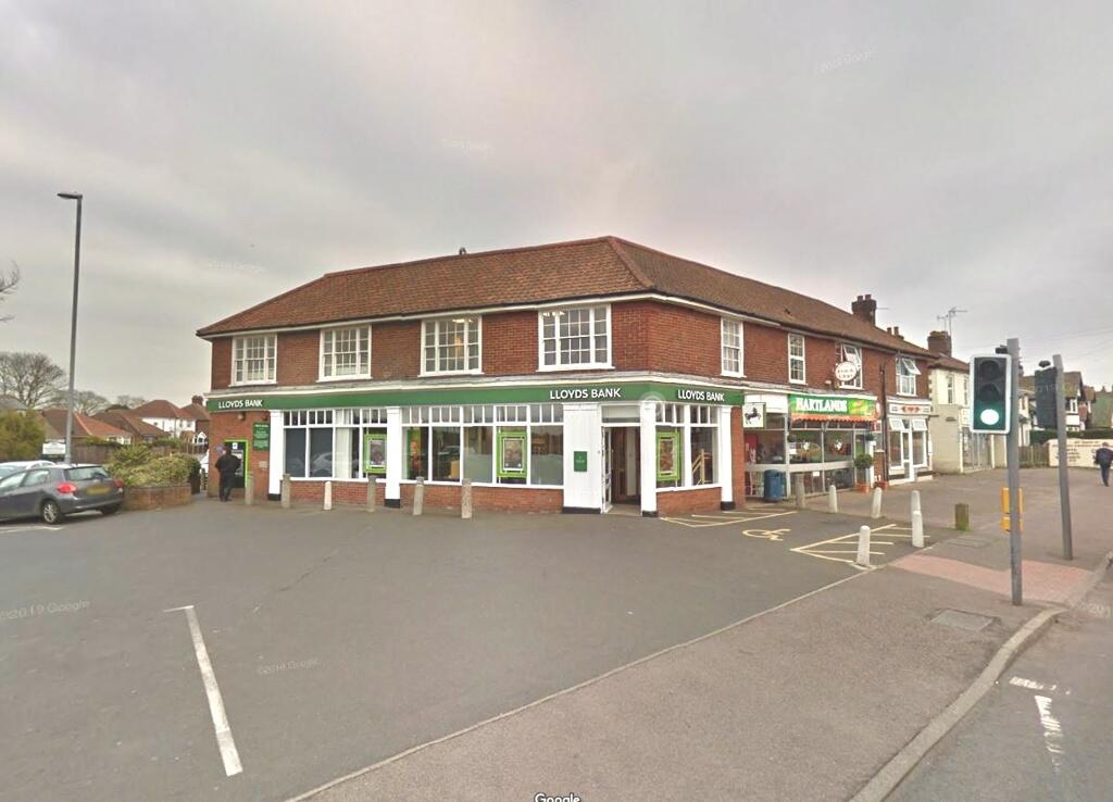 High street retail property to lease in 98 Harvey Lane, Heartsease