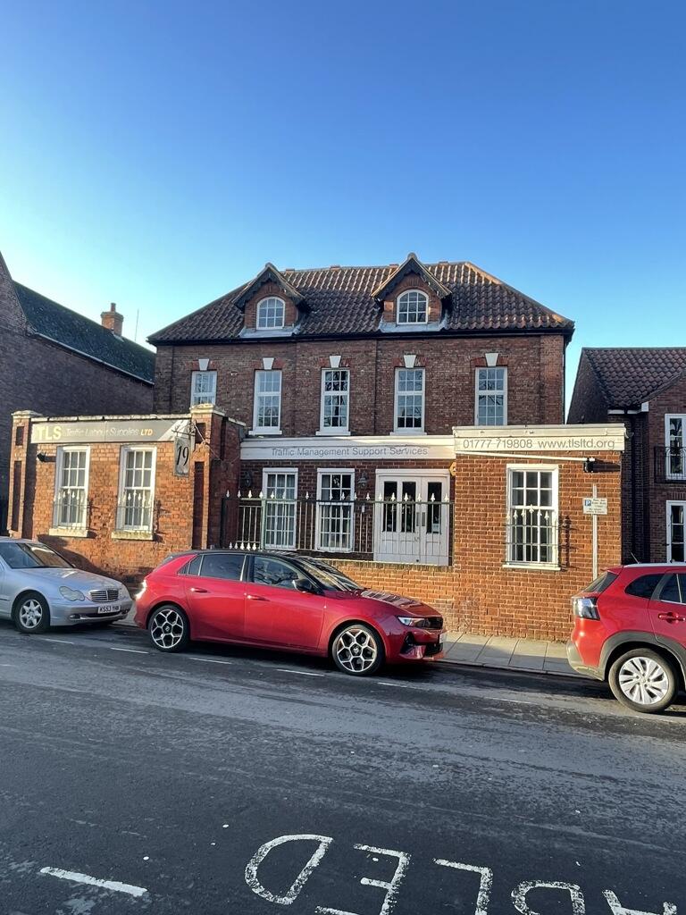 Main image of property: 19 Churchgate, Retford, Nottinghamshire, DN22 6PA