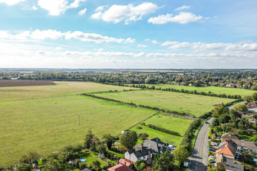 Main image of property: Land At Geaves Farm, Hemmingford Grey, St. Ives, Cambridgeshire, PE27 5HF